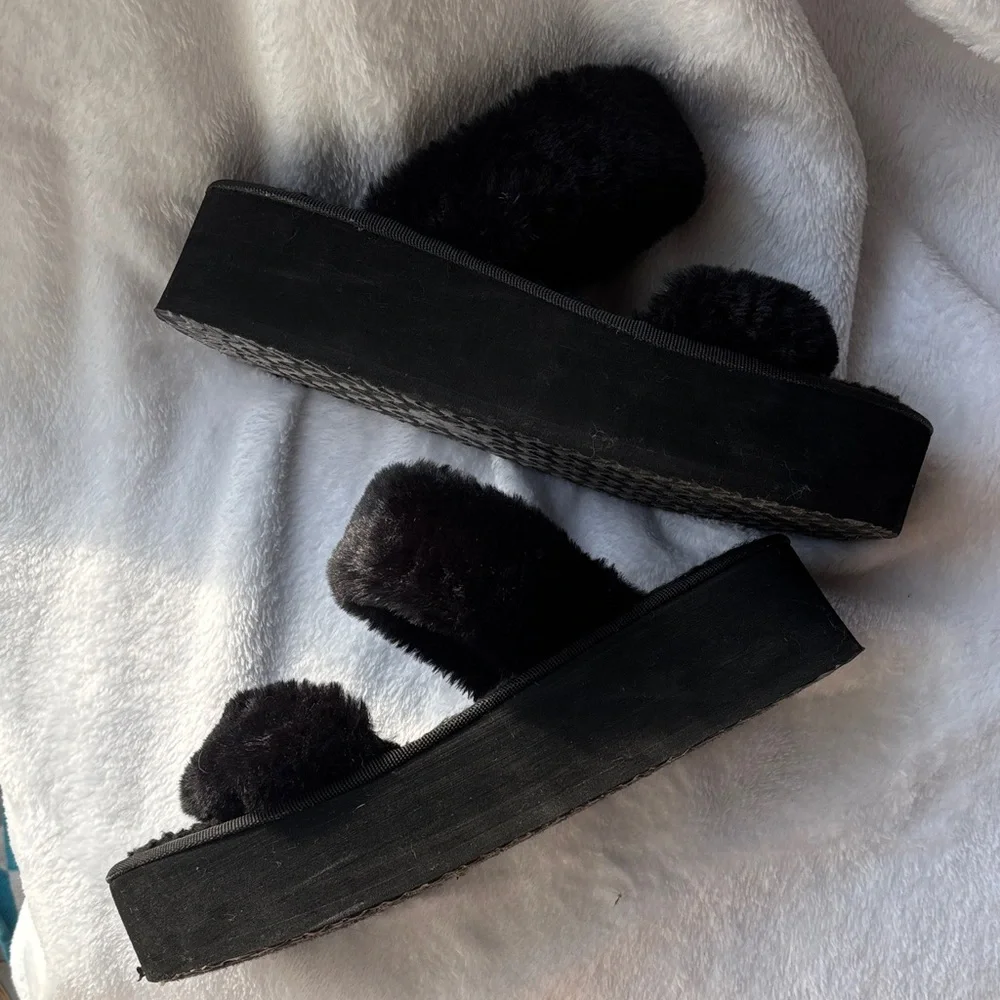 Black Fuzzy Platform Sandals - Picture 1 of 6